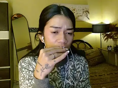 EnviousMaddieのウェブカメラショー