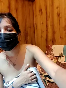 Koziekylie Adlı Modelin Canlı XXX Sohbeti