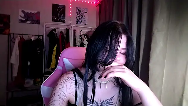 Chat XXX en directo de VeIvetLure