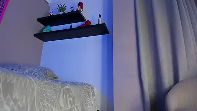 angel_mozz's Webcam Show