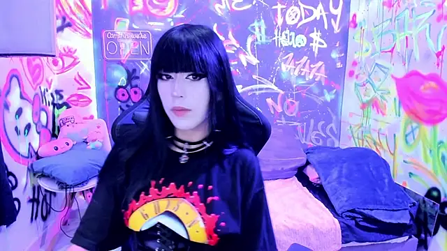 chaymae_nah_ Show in webcam
