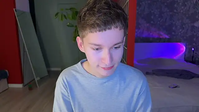 Chat +18 de AlexFH ao vivo