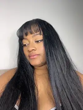 Saraa_M's Live XXX Chat