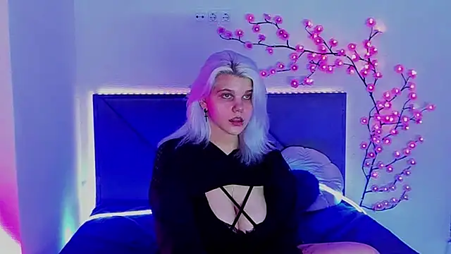 JoannLowe's Live XXX Chat