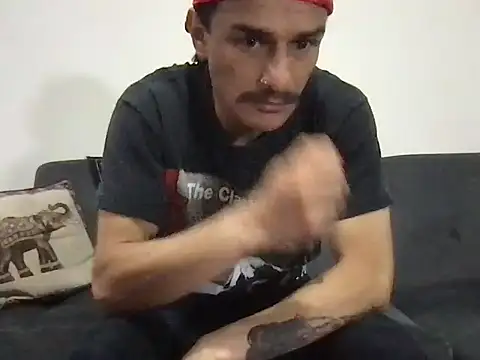 HorrorotikA Show in webcam