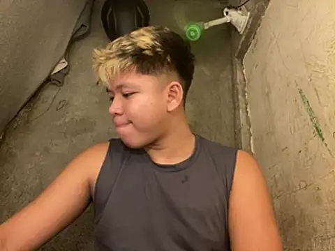 Živý XXX chat urasianrey