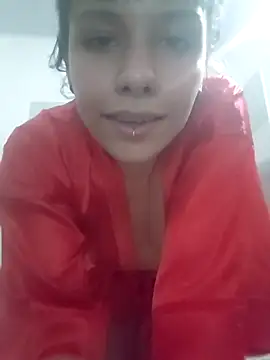 Hairy_ptt élő XXX-chatje