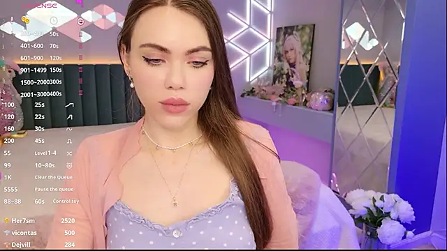 MimiForce live XXX chat