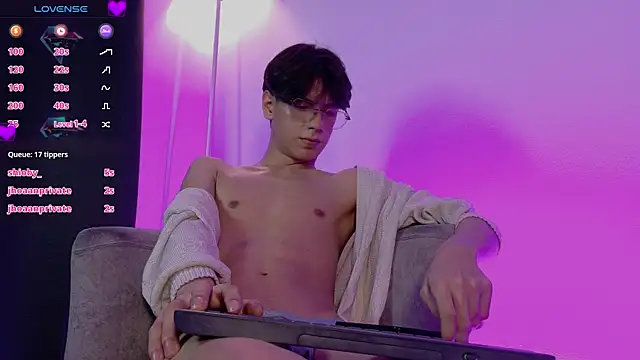 lui_x_dust live XXX chat
