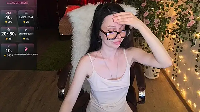 Loonsey Adlı Modelin Canlı XXX Sohbeti