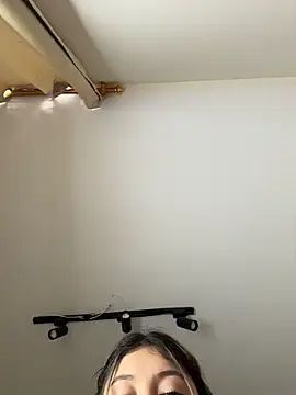 lunablossom_'s Live XXX Chat