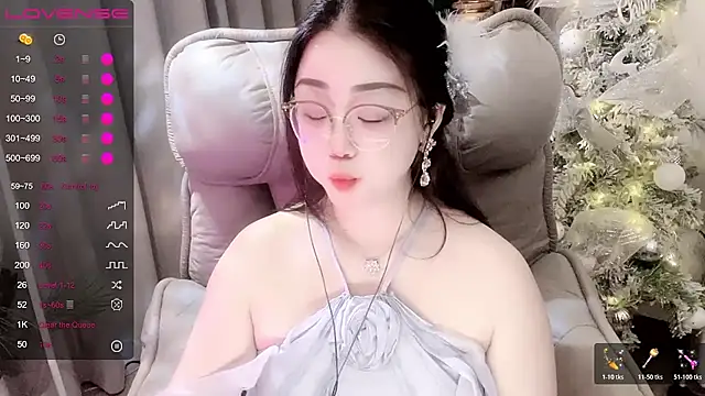 Monica-666888- 即時 XXX 聊天