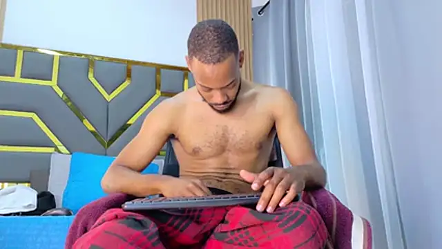 โชว์เว็บแคมของ Oliver_bigblack_cock