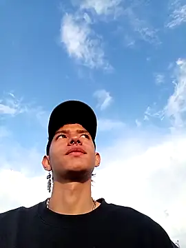 heyy_noah11 Live XXX-Chat