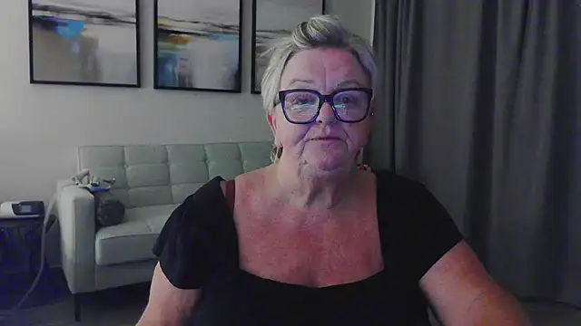 BridgetBlueEyes live XXX chat
