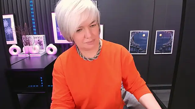 CarmenSoft's Live XXX Chat