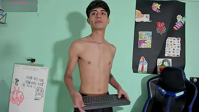 Chat XXX ao vivo de TYLERhHOT2005