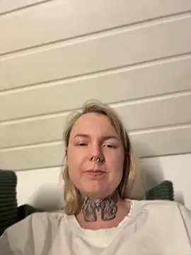 toy-girl Live XXX-chat