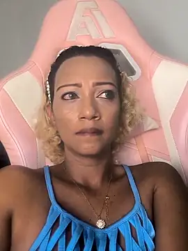 Chatroom XXX en direct de Amaliu_