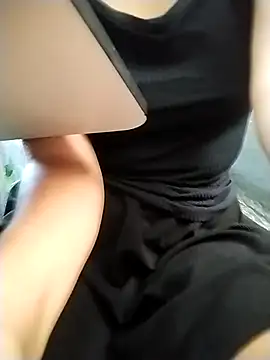 MirandaSingle 现场XXX聊天