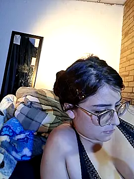 Backdoor_Newbie's Live XXX Chat