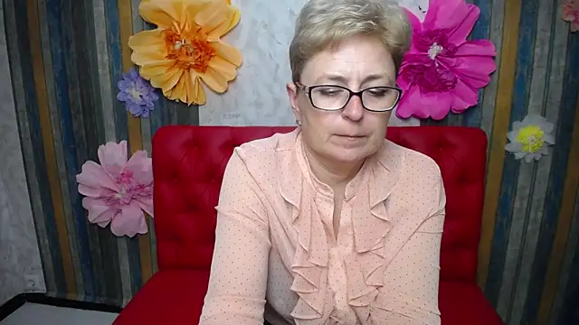 Živý XXX chat EmiliaGree