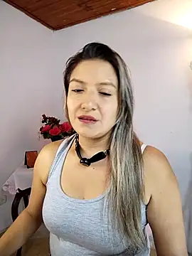 Chat XXX en directo de valeriahunter1