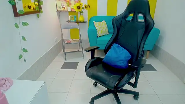 Chat +18 de _alina_9 ao vivo