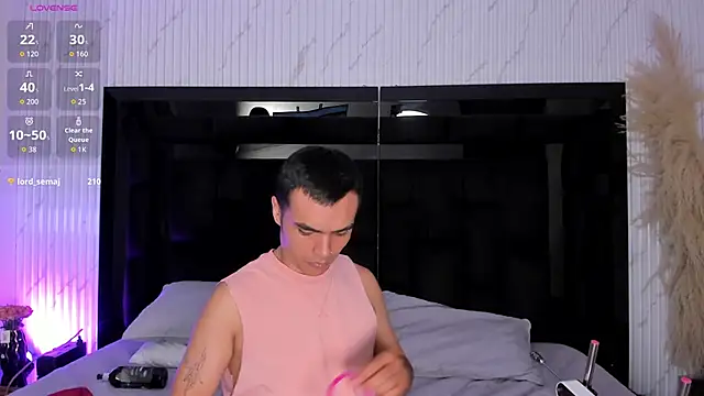 Chat XXX en directo de NicoKinggs_