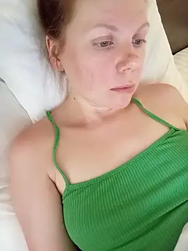 ElaizaFlanagan's Live XXX Chat