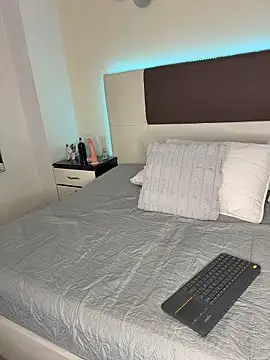 Sky_Loren's Live XXX Chat