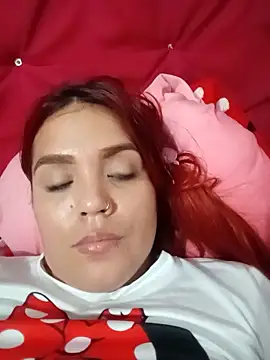 Mia_roggger live XXX chat