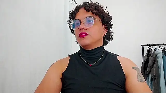 Diane_exotic Show in webcam