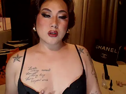 YourMistressAggy Show Webcam