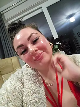 BaddieBellaUK Chat XXX in diretta