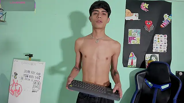 TYLERhHOT2005 Adlı Modelin Web Kamerası Şovu