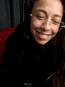 Steph_Oliveira Adlı Modelin Canlı XXX Sohbeti