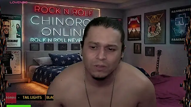 chino_roz élő XXX-chatje
