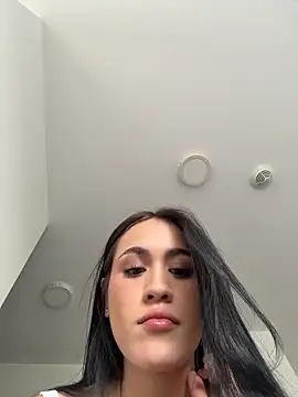 دردشة SerenaFox_ الجنسية المباشرة