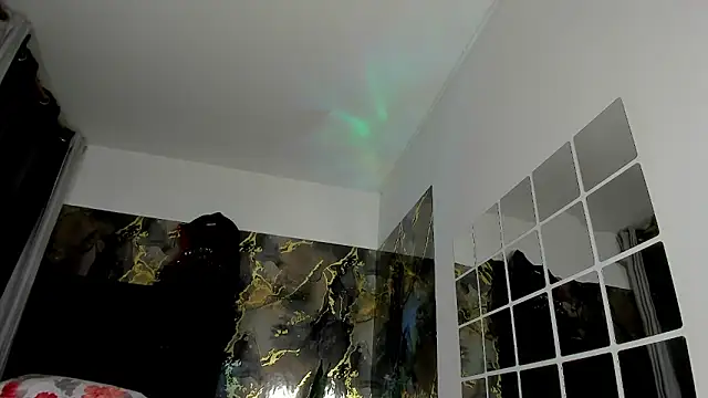 ronnie_7777 élő XXX-chatje