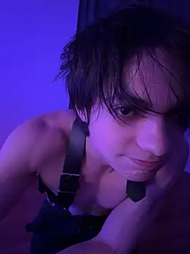 SasukeUhchiaa Pertunjukan Webcam