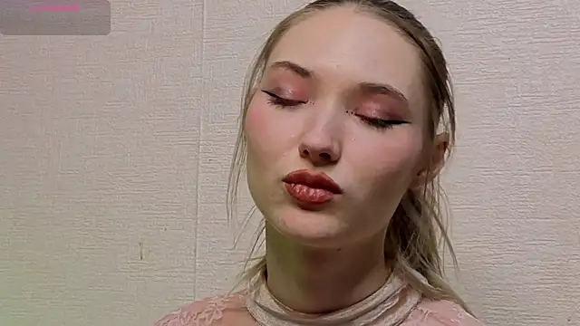 _kikiclark__ 라이브 XXX 채팅