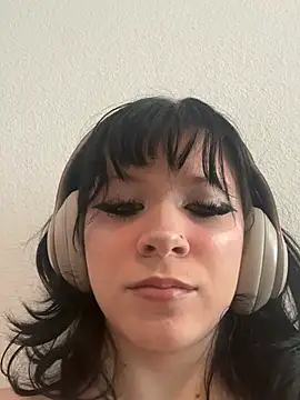 kaygbbmama Chat XXX in diretta