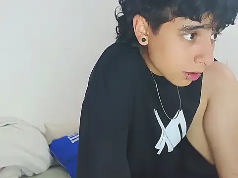 LatinHeatX22 Live XXX Chat