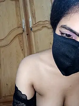 ghadiraa's Webcam Show