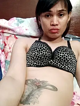 QueenSoreal 网络视讯表演