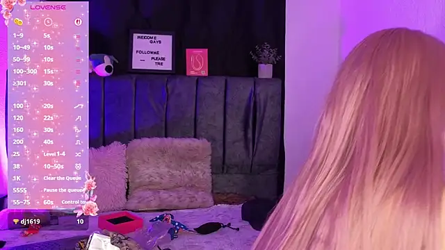 Emily_hall19 웹캠 쇼