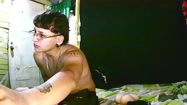 Ebebyjuan – Live XXX-chat