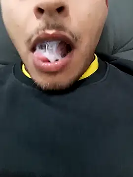 emrehliug12's Webcam Show