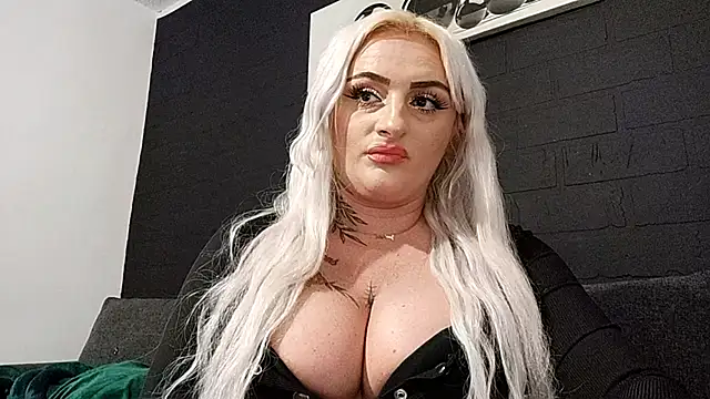 AnastasiaLips Adlı Modelin Canlı XXX Sohbeti